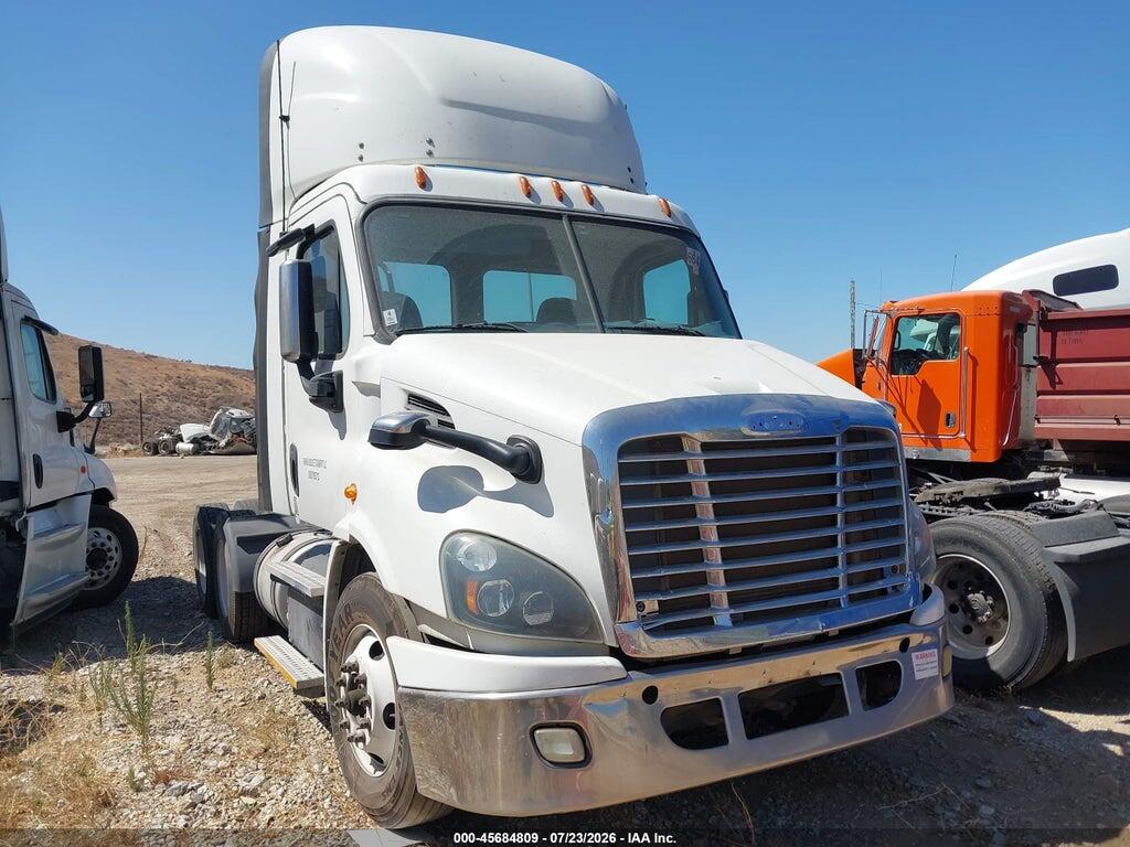 2017 FREIGHTLINER CASCADIA 113 3AKJGBDV0HDHX7875