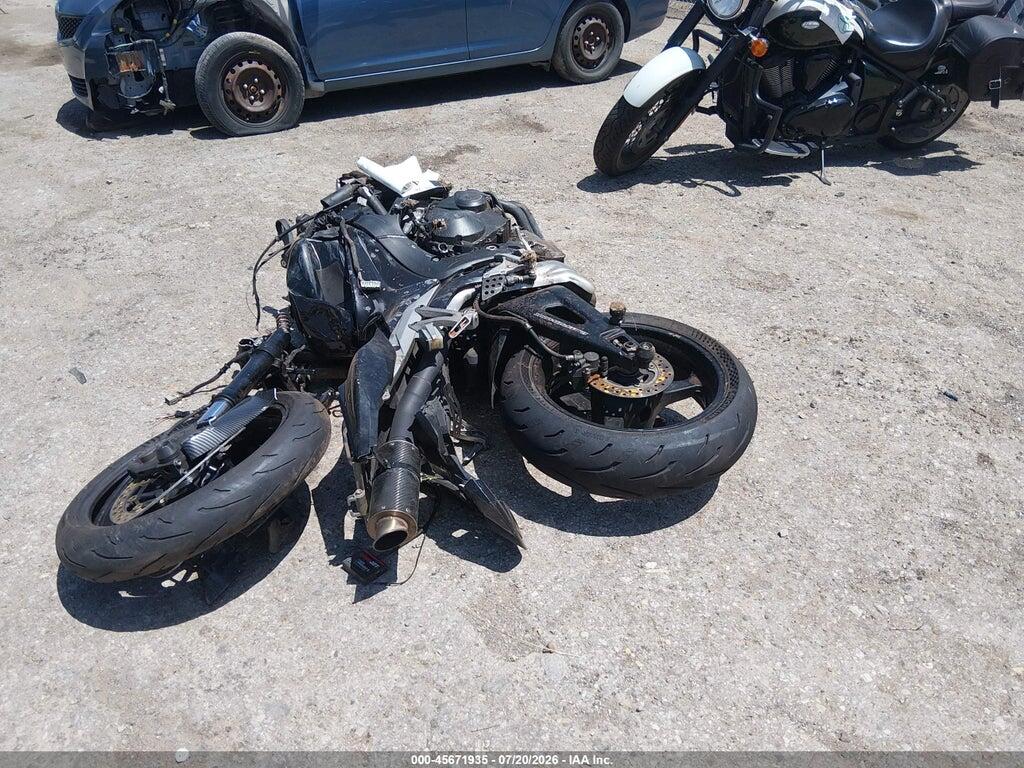 JH2PC40059K201169 2009 HONDA CBR600 photo no. 3