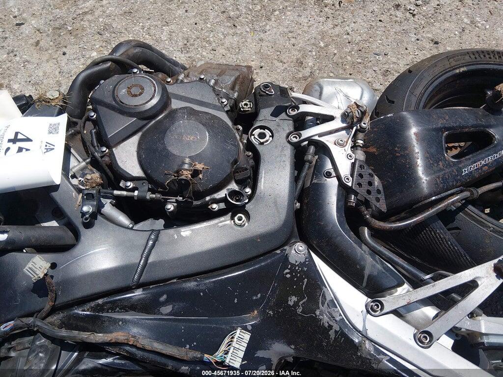 JH2PC40059K201169 2009 HONDA CBR600 photo no. 9