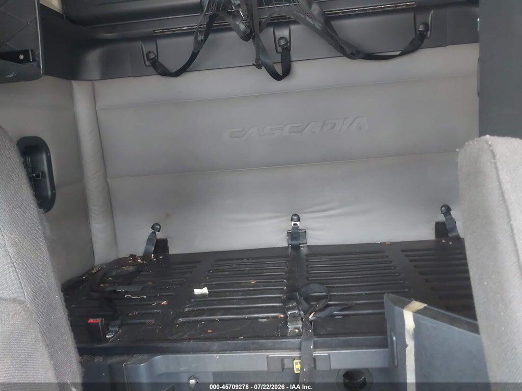 3AKJHHDR5KSKG4264 2019 FREIGHTLINER NEW CASCADIA 126 photo no. 6