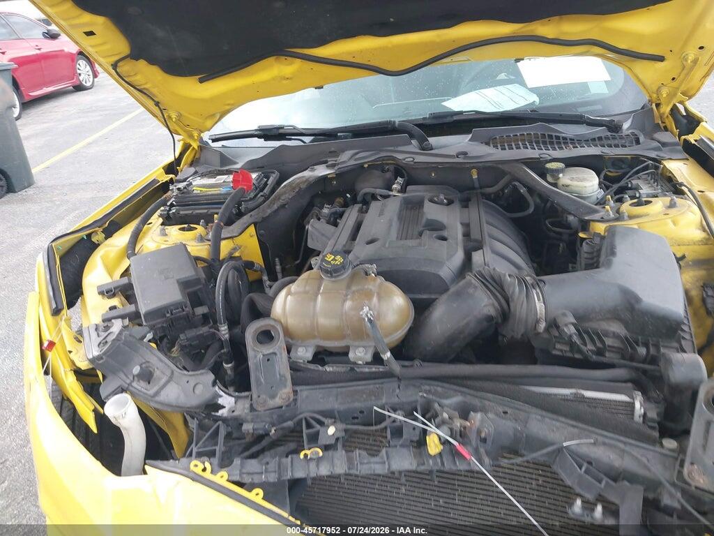 1FATP8UH9G5216875 2016 FORD MUSTANG photo no. 10