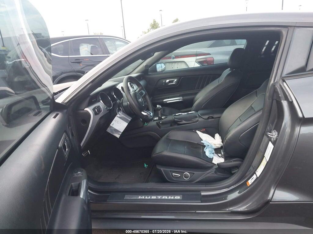 1FA6P8CF3G5318136 2016 FORD MUSTANG photo no. 5
