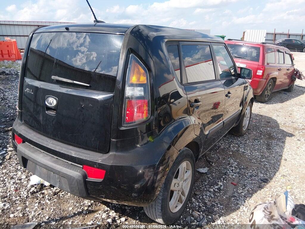 KNDJT2A29B7304476 2011 KIA SOUL photo no. 4