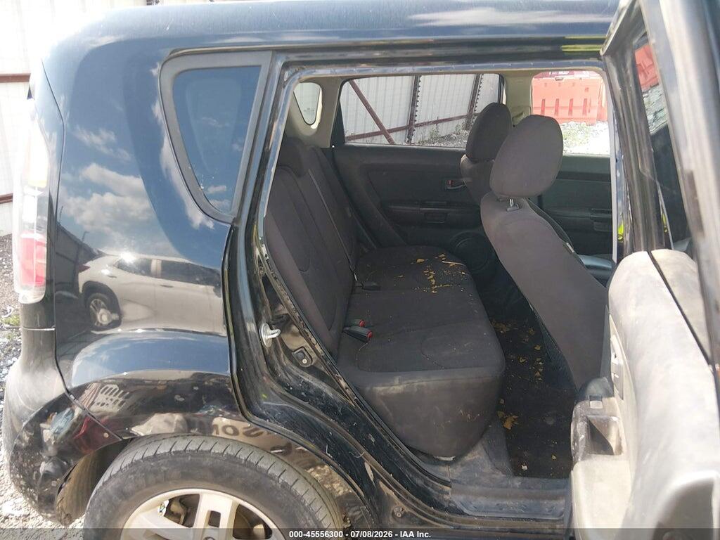 KNDJT2A29B7304476 2011 KIA SOUL photo no. 8
