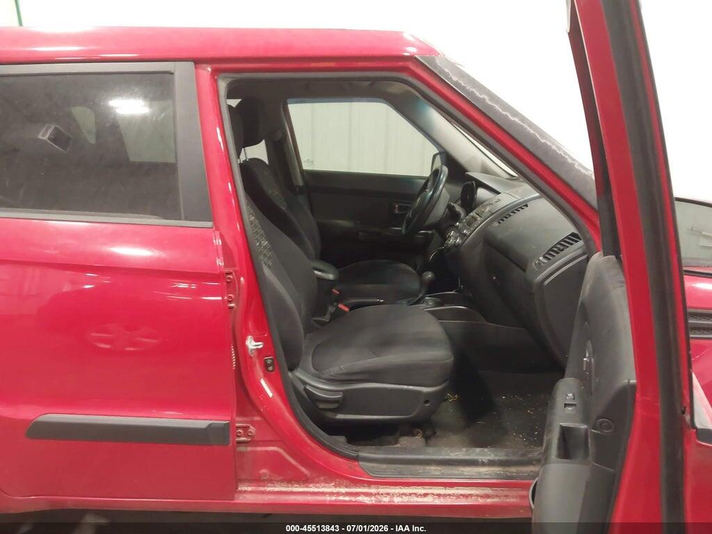 KNDJT2A20B7315222 2011 KIA SOUL photo no. 5
