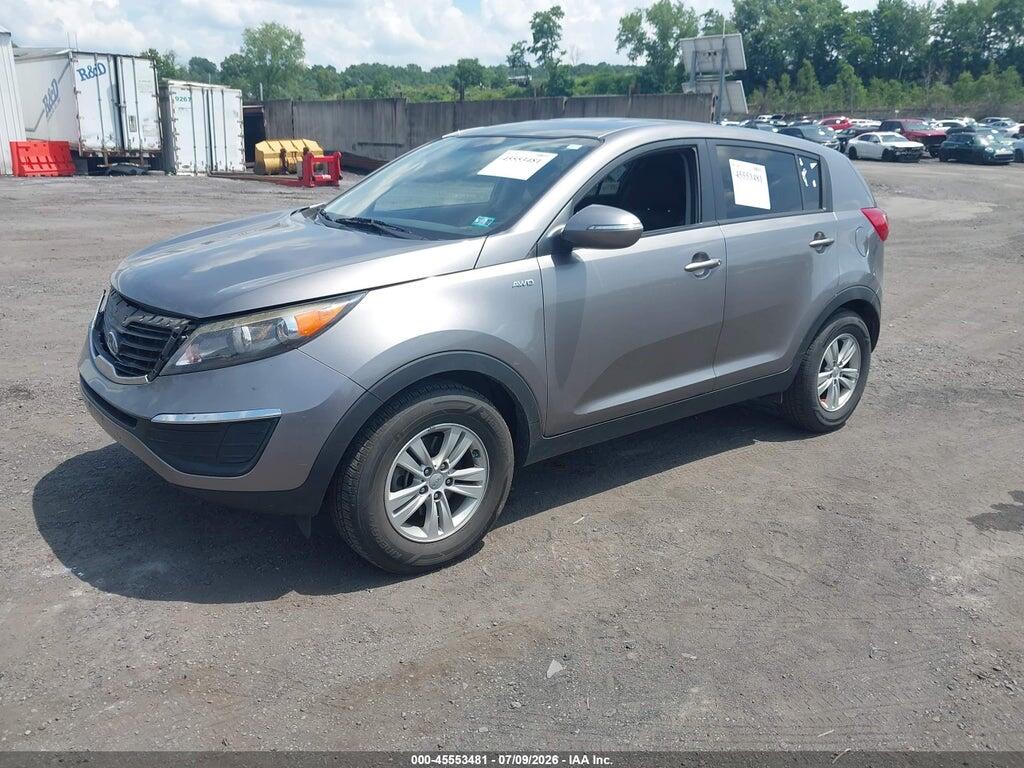 KNDPBCA21B7047638 2011 KIA SPORTAGE photo no. 2