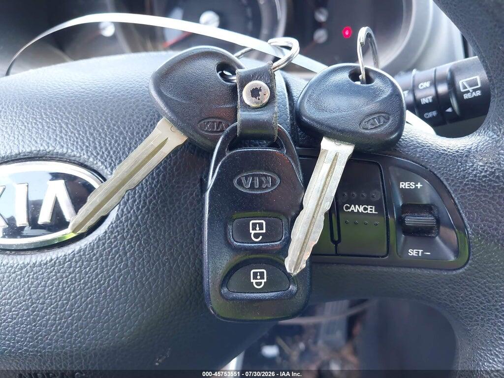 KNDPB3A23B7012860 2011 KIA SPORTAGE photo no. 11