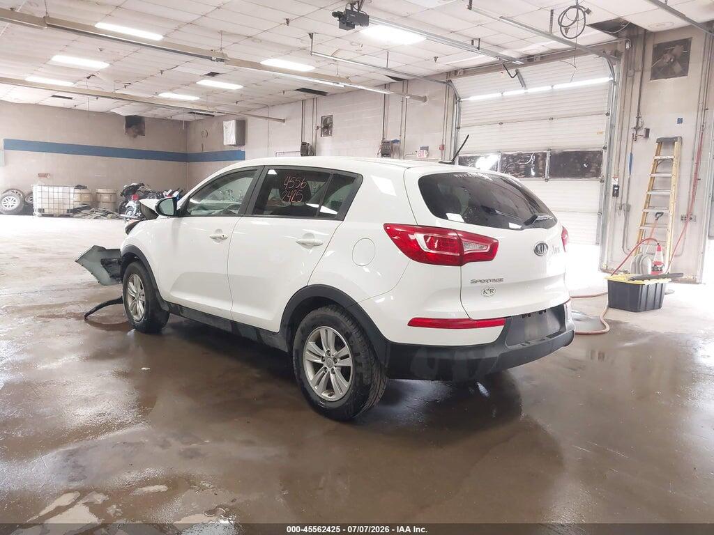 KNDPBCA27B7098139 2011 KIA SPORTAGE photo no. 3