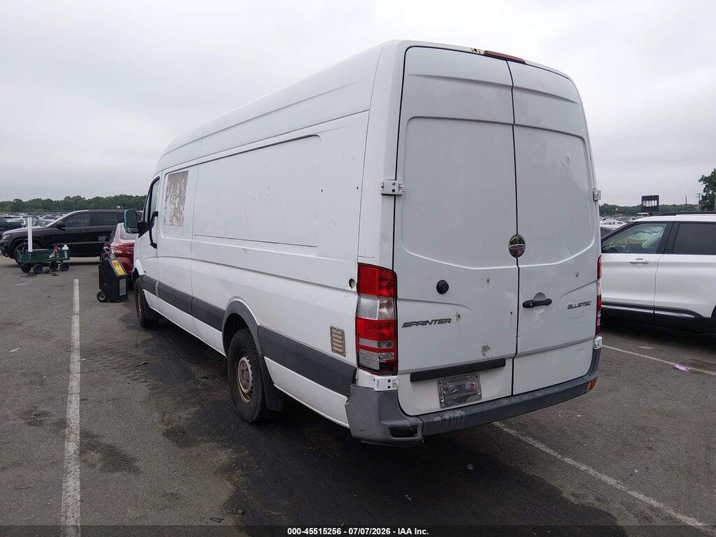 WDYPE8DB6E5913631 2014 FREIGHTLINER SPRINTER 2500 photo no. 3