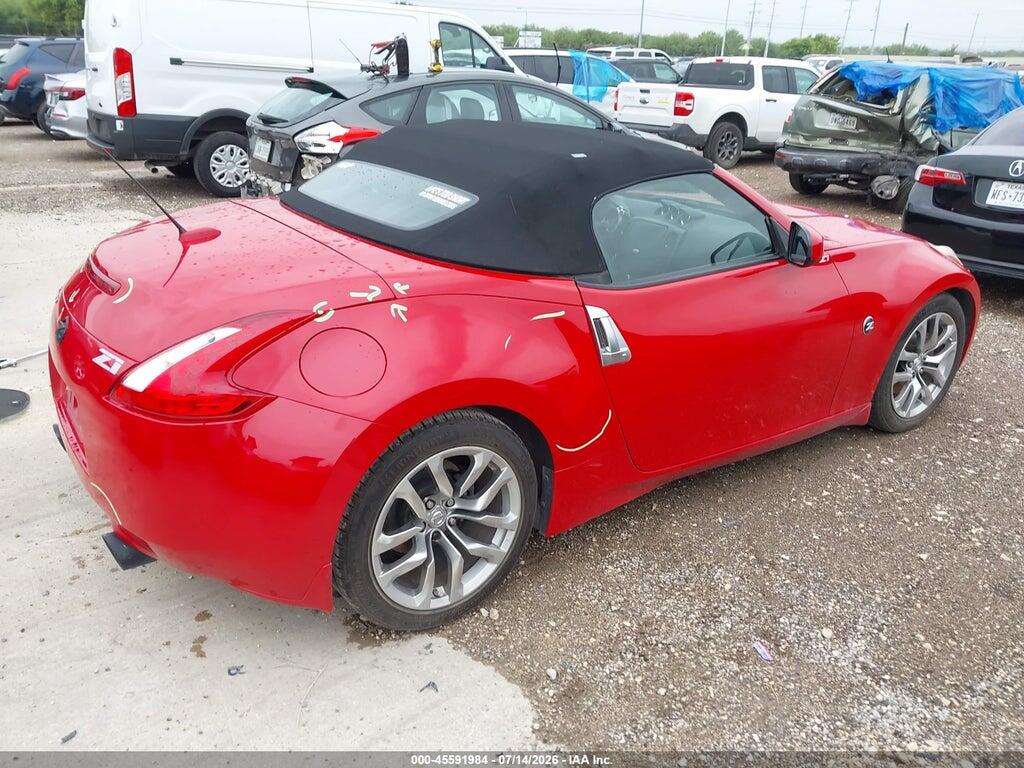 JN1AZ4FH2AM301414 2010 NISSAN 370Z photo no. 4