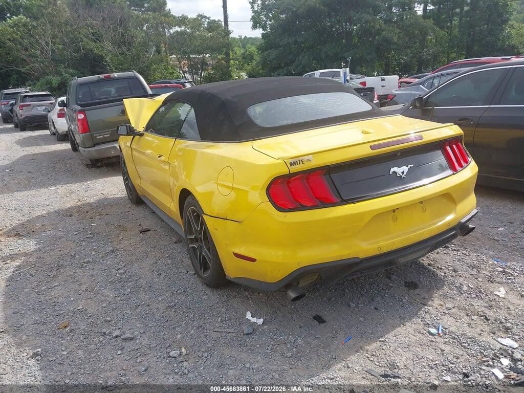 1FATP8UH8J5156563 2018 FORD MUSTANG photo no. 3