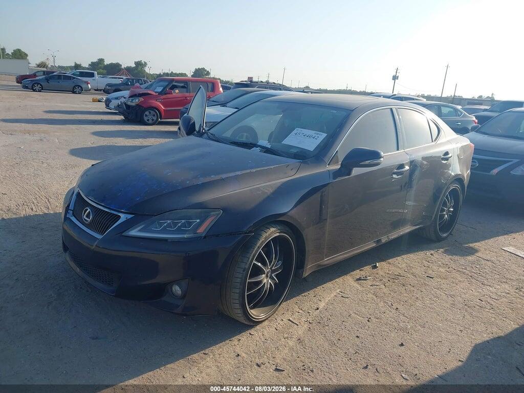 JTHBF5C22B5151668 2011 LEXUS IS 250 photo no. 2