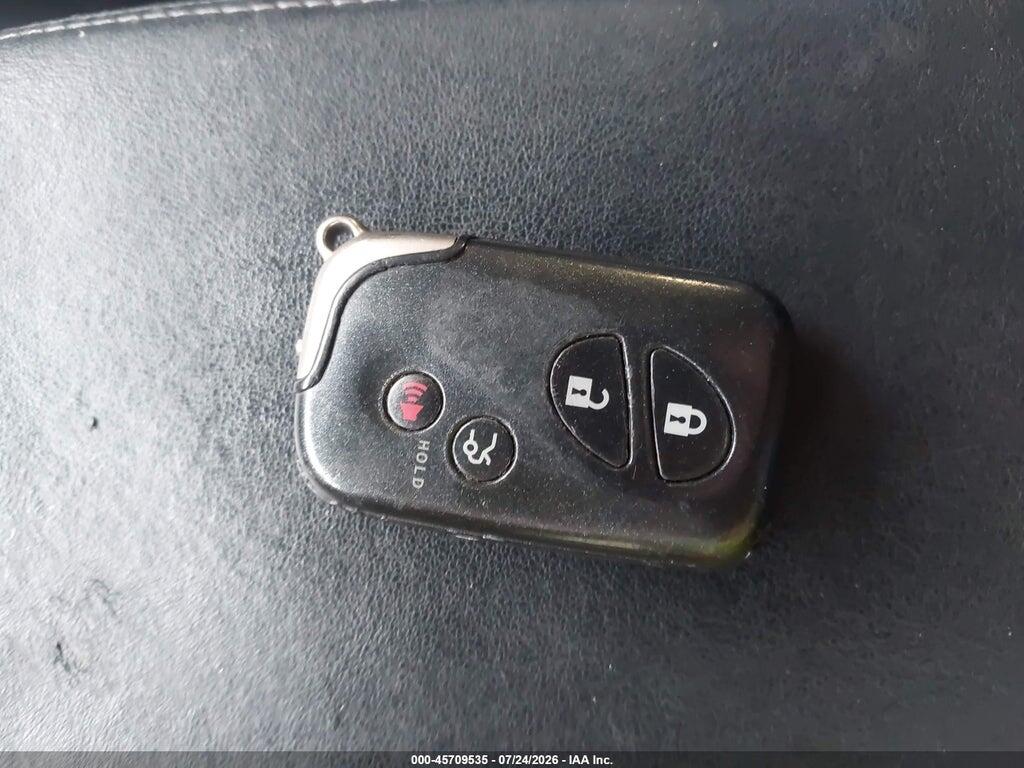 JTHCF5C22B5045712 2011 LEXUS IS 250 photo no. 11