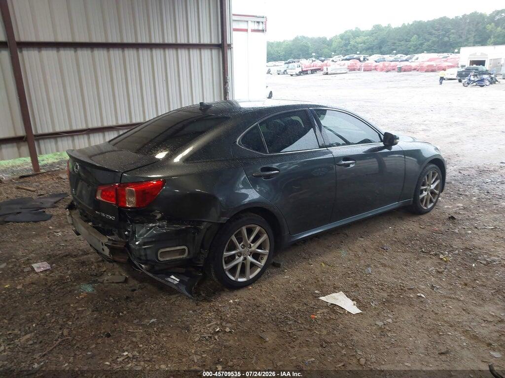 JTHCF5C22B5045712 2011 LEXUS IS 250 photo no. 4