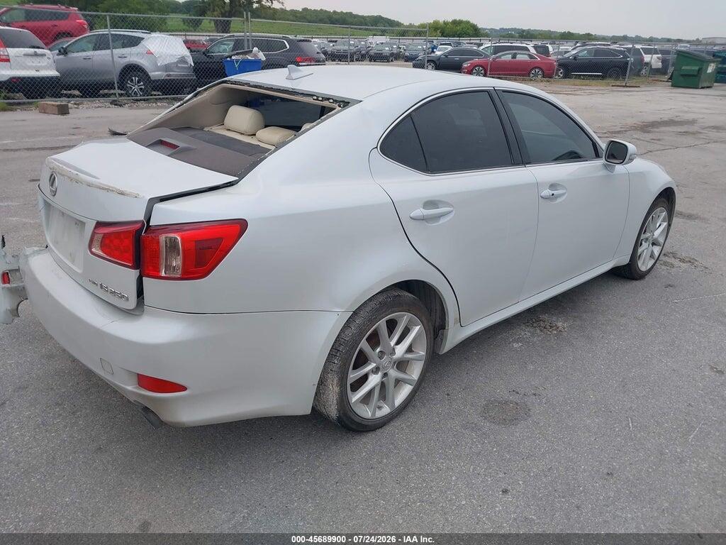 JTHCF5C29B5045352 2011 LEXUS IS 250 photo no. 4