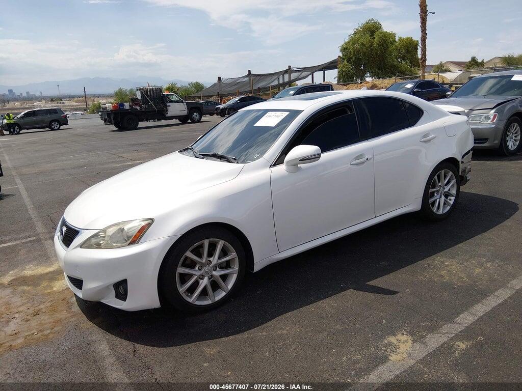 JTHBF5C27B5151097 2011 LEXUS IS 250 photo no. 2