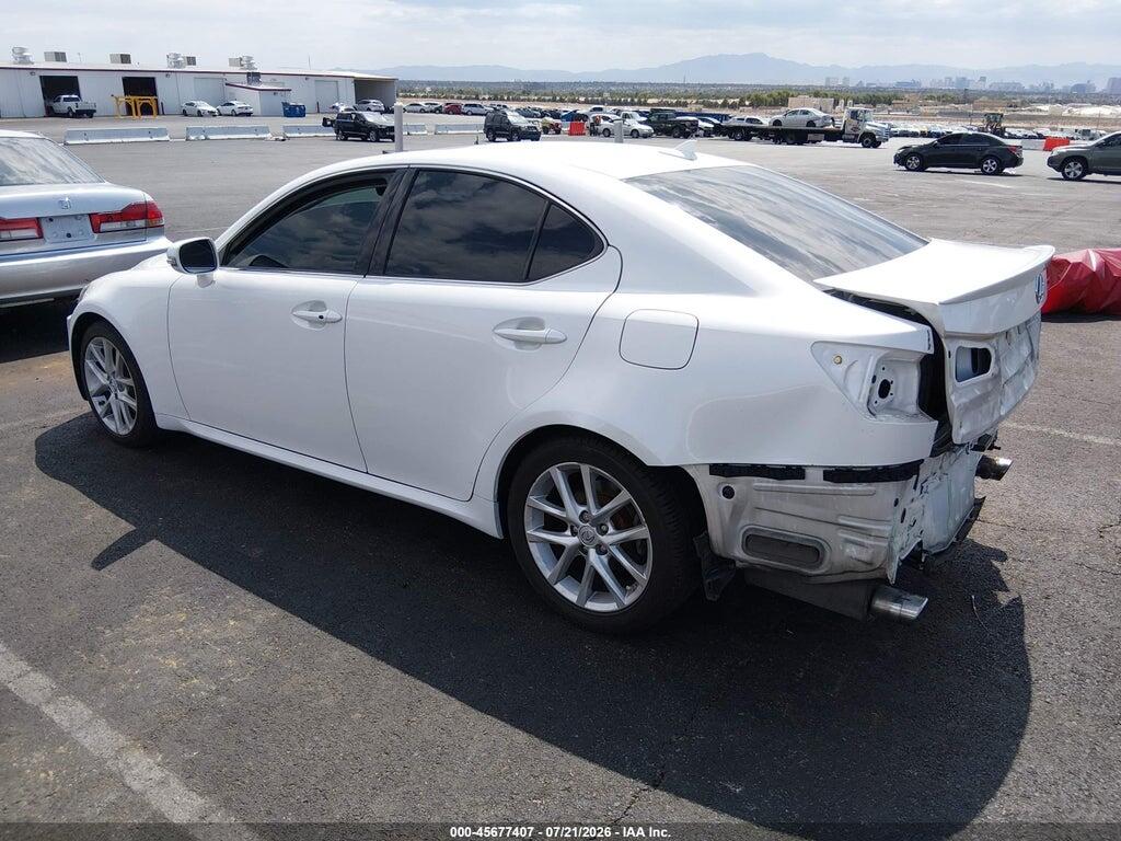 JTHBF5C27B5151097 2011 LEXUS IS 250 photo no. 3