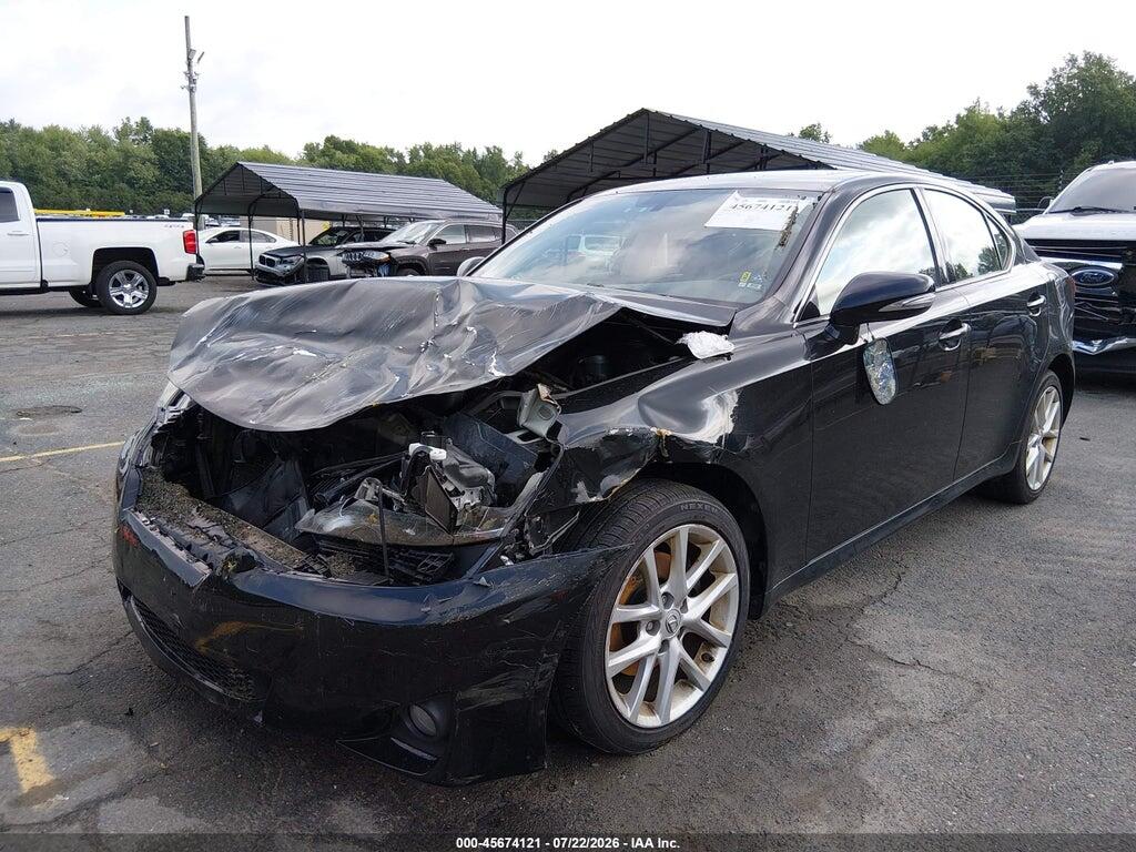 JTHCF5C24B5046408 2011 LEXUS IS 250 photo no. 2