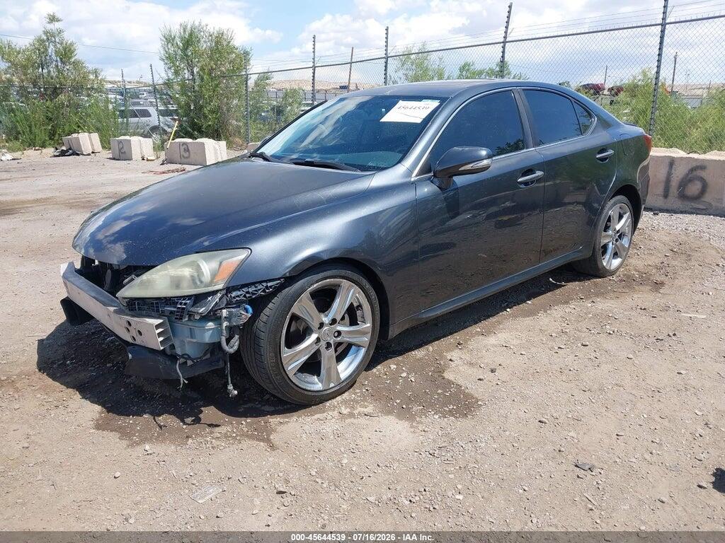 JTHBF5C21B5137020 2011 LEXUS IS 250 photo no. 2
