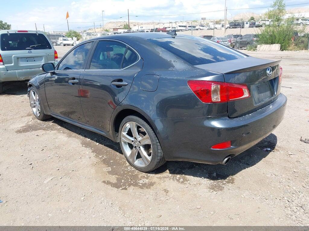 JTHBF5C21B5137020 2011 LEXUS IS 250 photo no. 3