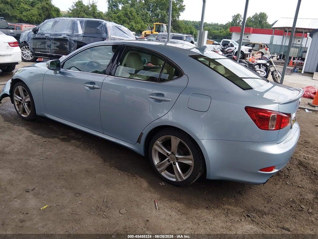 JTHBF5C26B5135165 2011 LEXUS IS 250 photo no. 3