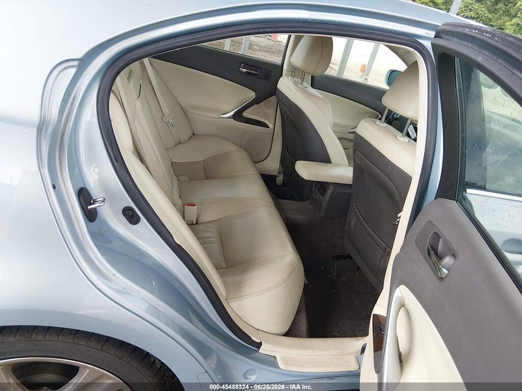 JTHBF5C26B5135165 2011 LEXUS IS 250 photo no. 8