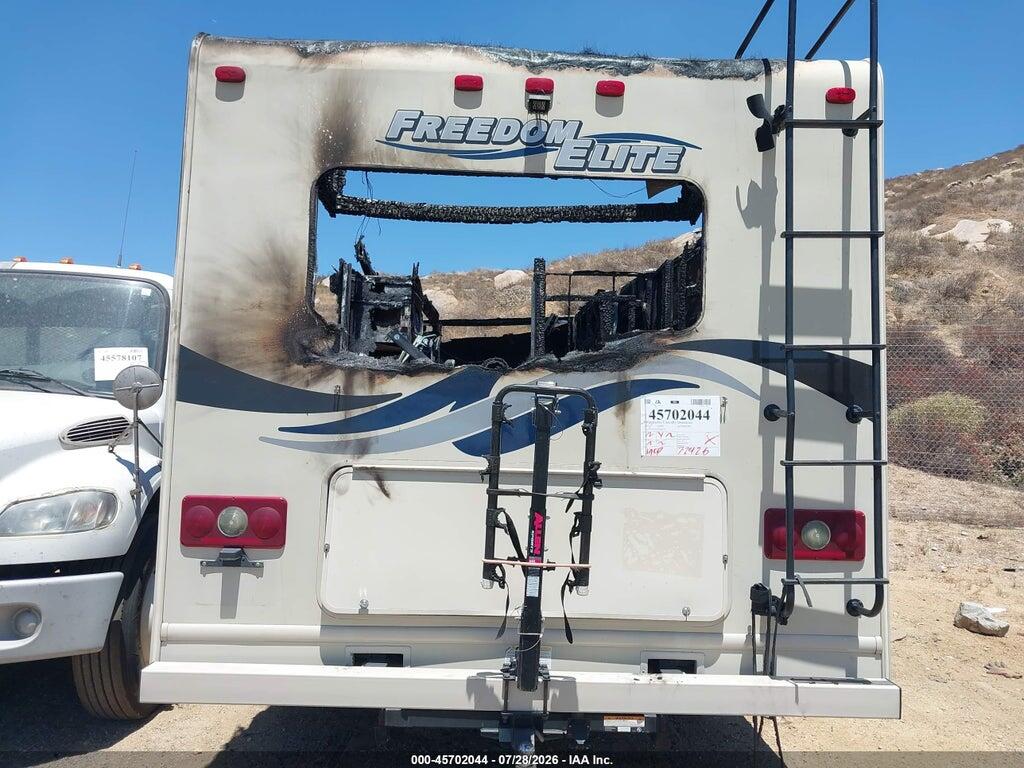 1FDXE4FS1FDA02398 2015 FORD E-450 CUTAWAY photo no. 8