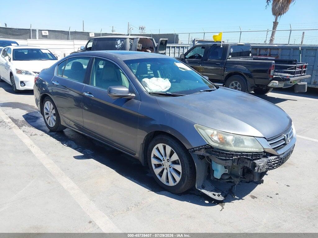 1HGCR2F82DA088126 2013 HONDA ACCORD photo no. 1