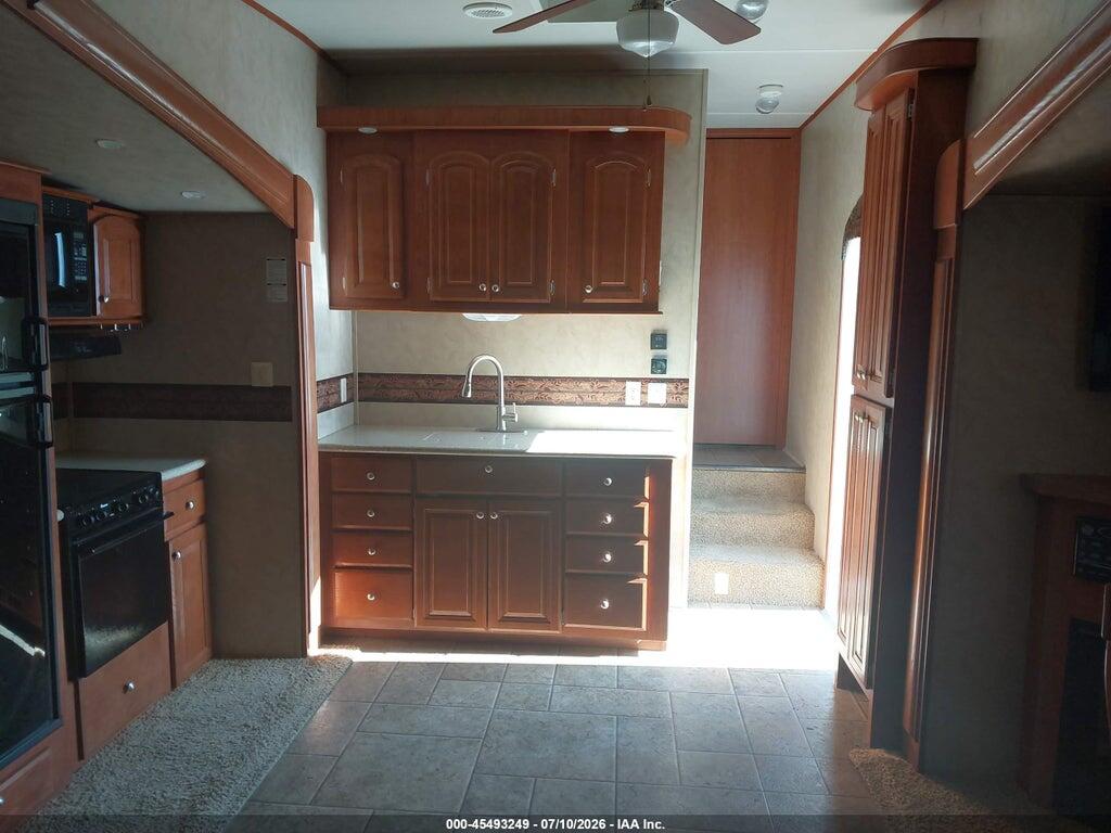 4X4FCRE21CS206222 2012 FOREST RIVER CEDAR CREEK photo no. 5