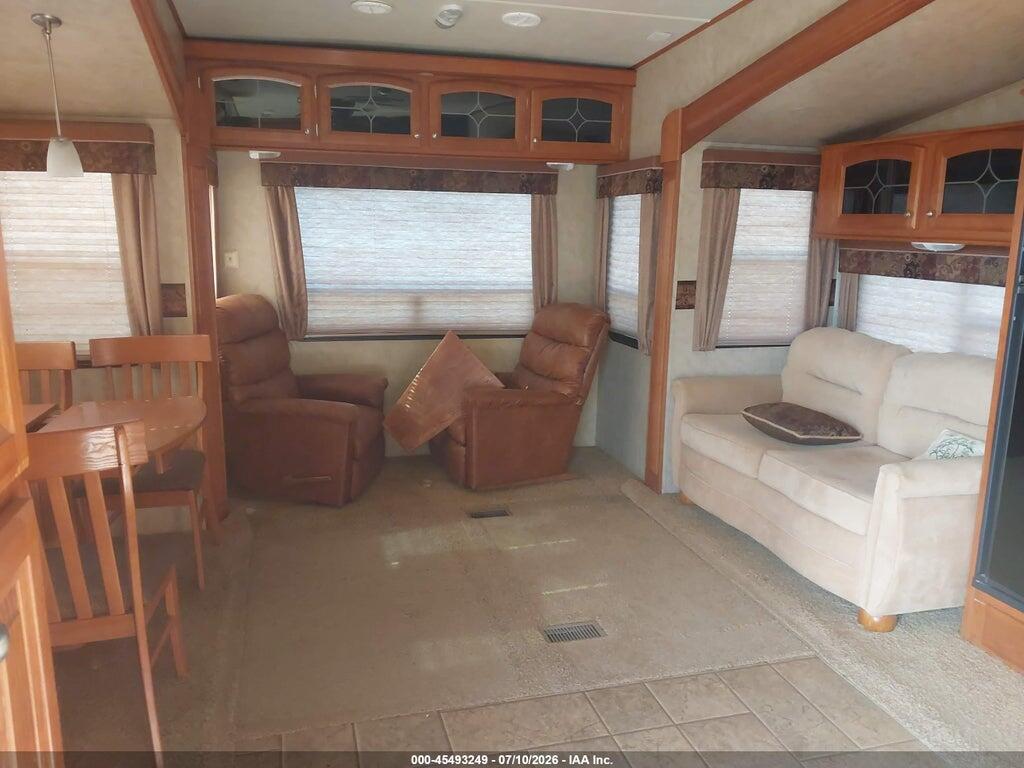 4X4FCRE21CS206222 2012 FOREST RIVER CEDAR CREEK photo no. 8
