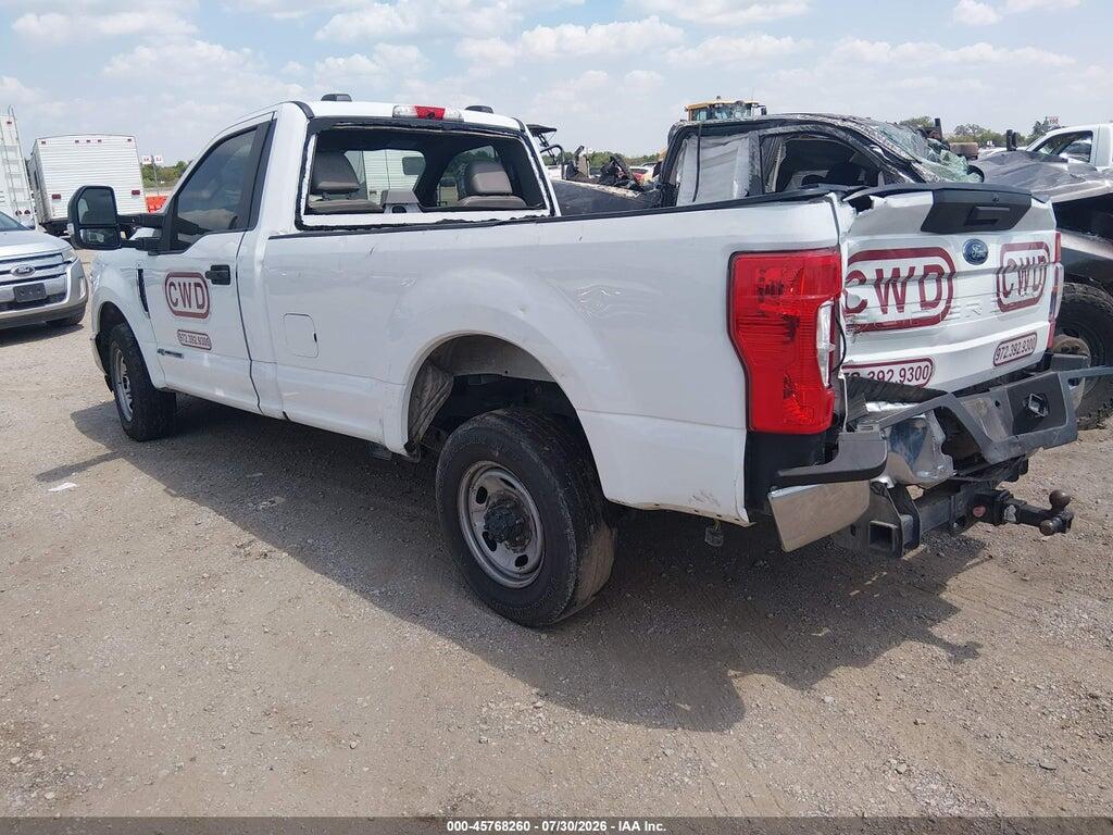 1FTRF2AT2NED87851 2022 FORD F-250 photo no. 3