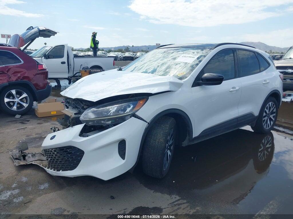 1FMCU0BZ7LUC57064 2020 FORD ESCAPE photo no. 2