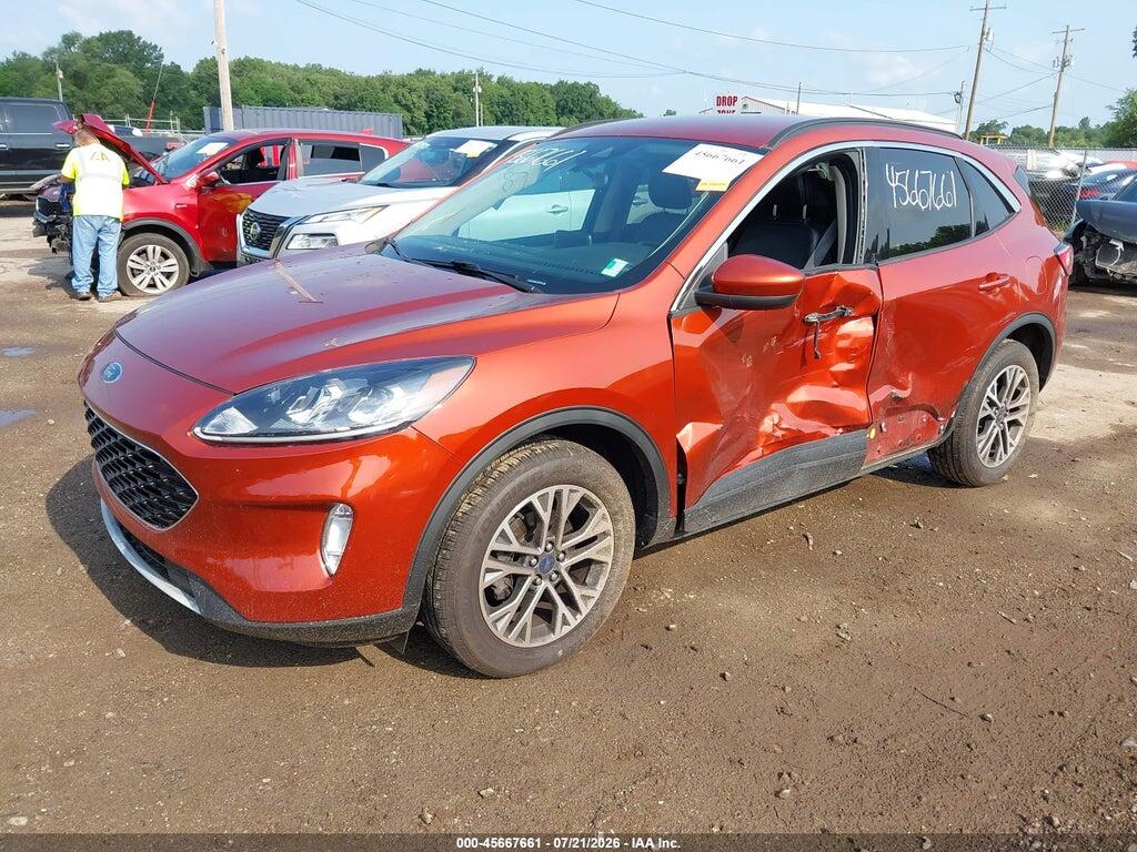 1FMCU9H98LUA29649 2020 FORD ESCAPE photo no. 2