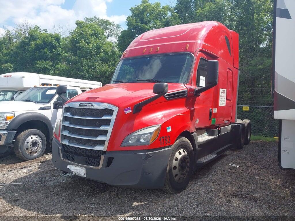 3AKJHHDR9JSJK5046 2018 FREIGHTLINER NEW CASCADIA 126 photo no. 2