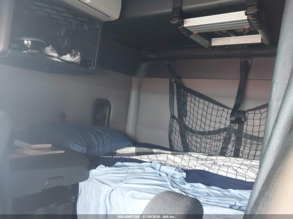 3AKJHHDR9JSJK5046 2018 FREIGHTLINER NEW CASCADIA 126 photo no. 6