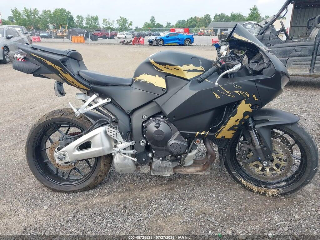 JH2PC4006DK600763 2013 HONDA CBR600 photo no. 12