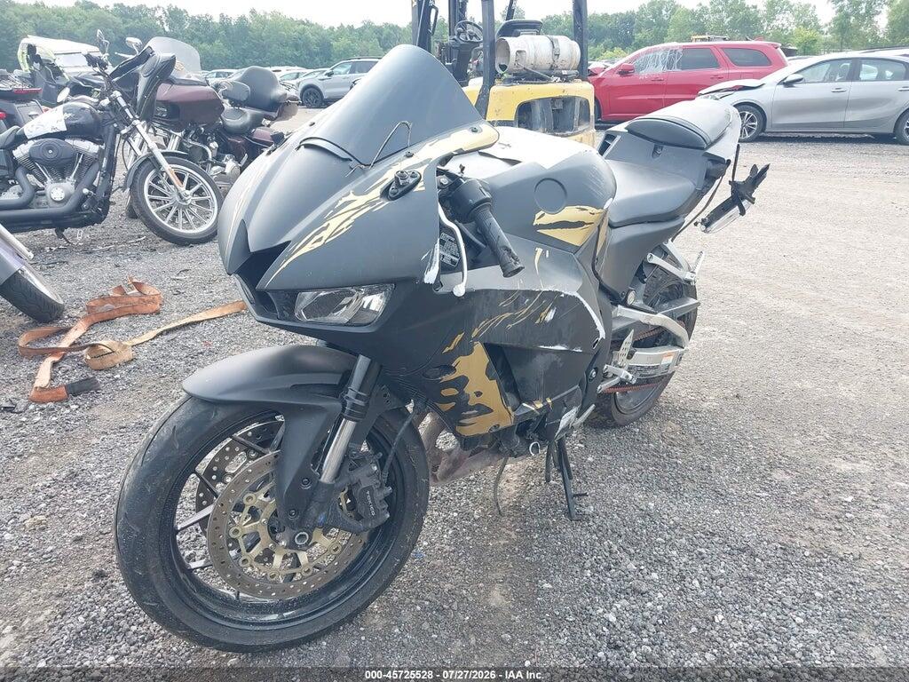 JH2PC4006DK600763 2013 HONDA CBR600 photo no. 2