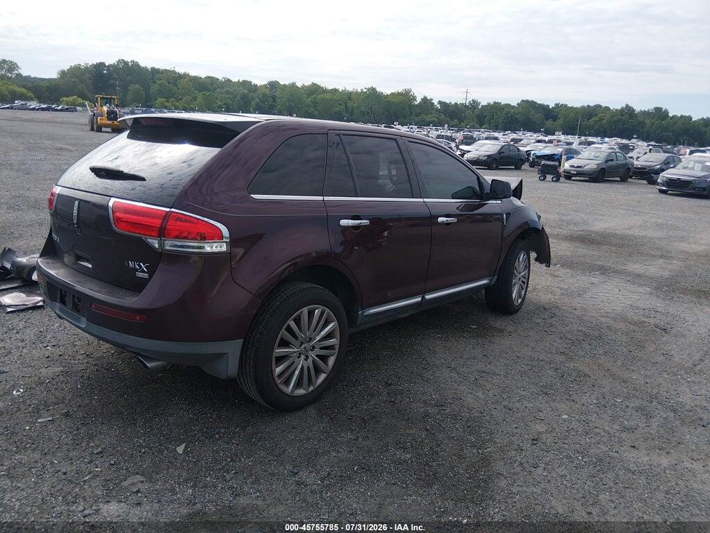 2LMDJ8JKXBBJ13422 2011 LINCOLN MKX photo no. 4
