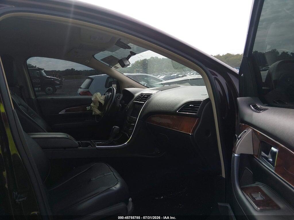 2LMDJ8JKXBBJ13422 2011 LINCOLN MKX photo no. 5