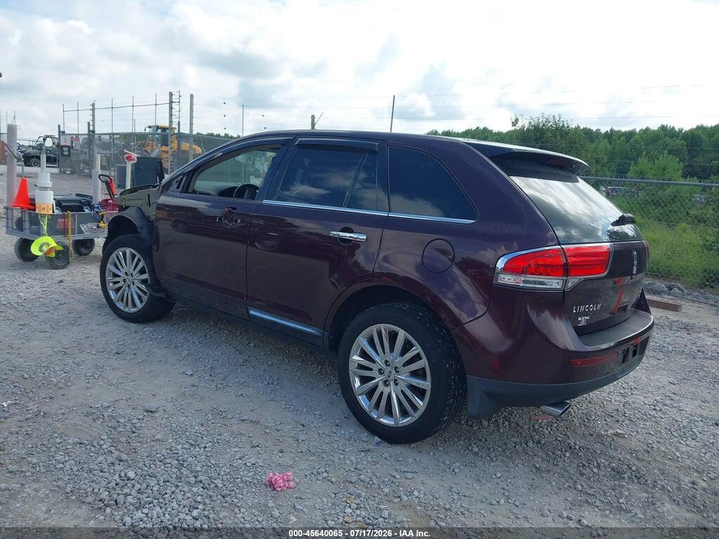 2LMDJ8JK8BBJ00524 2011 LINCOLN MKX photo no. 3