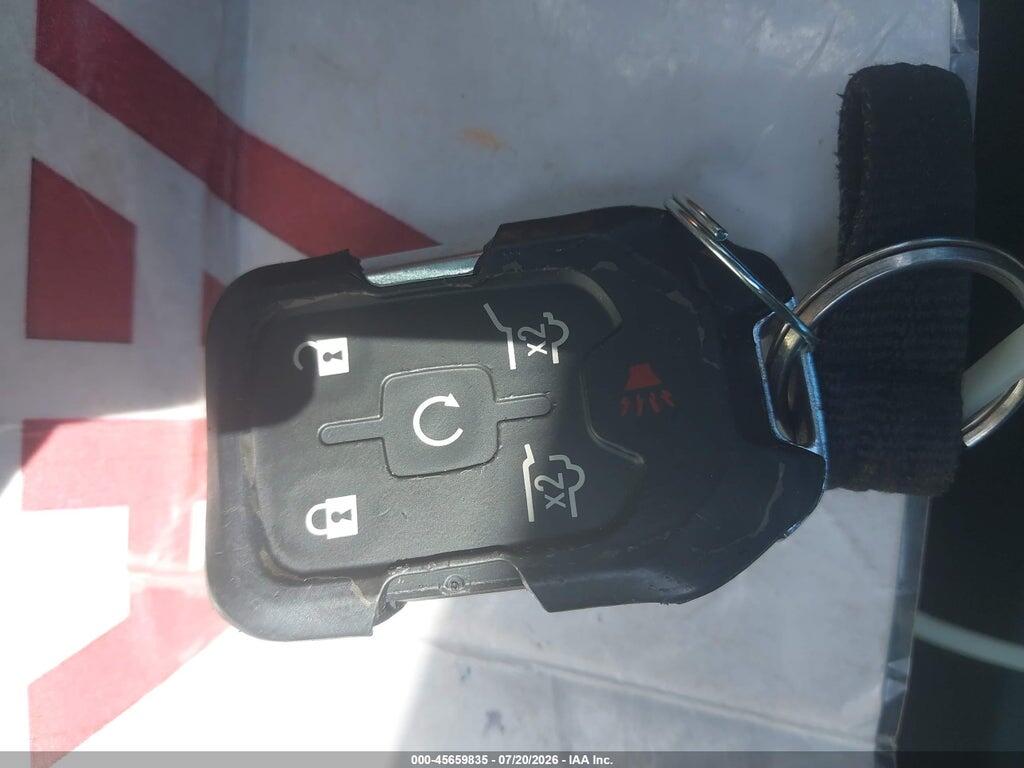 1GKS2GKC9HR195921 2017 GMC YUKON XL photo no. 11