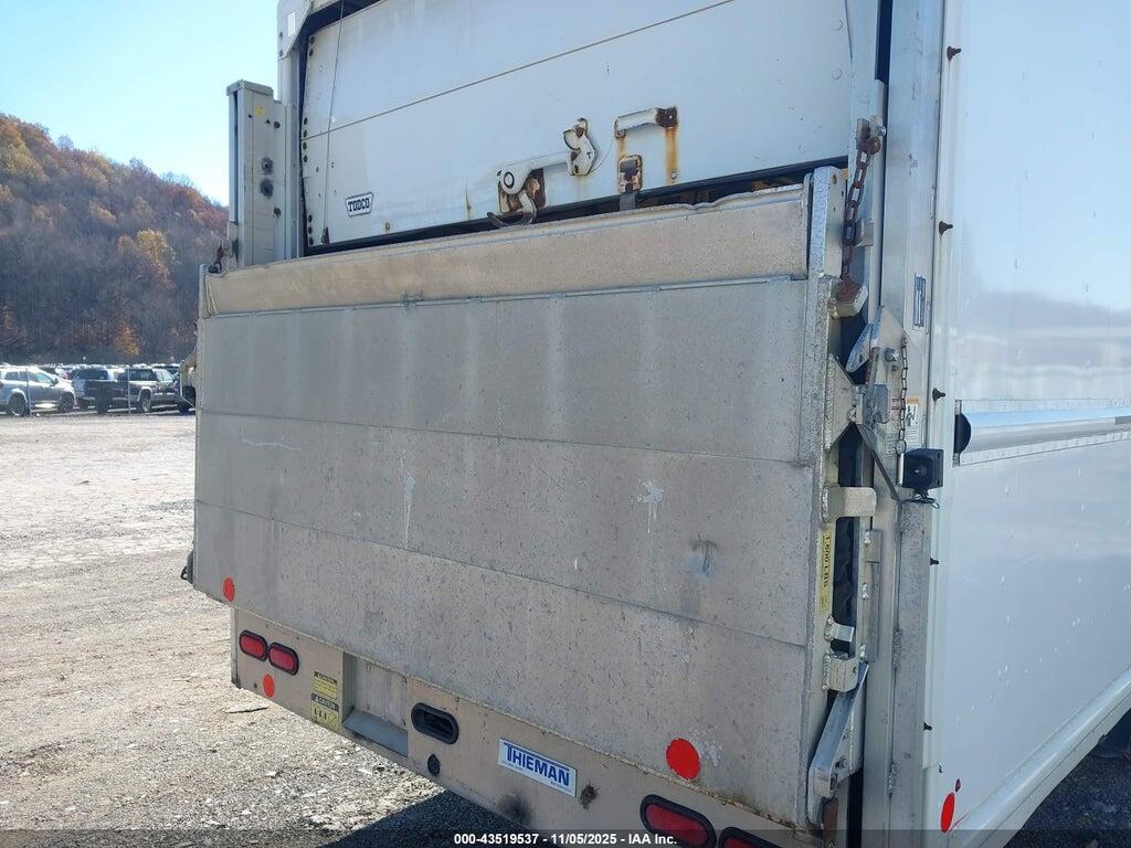 4UZAC3DV6CCBN1753 2012 FREIGHTLINER CHASSIS photo no. 11