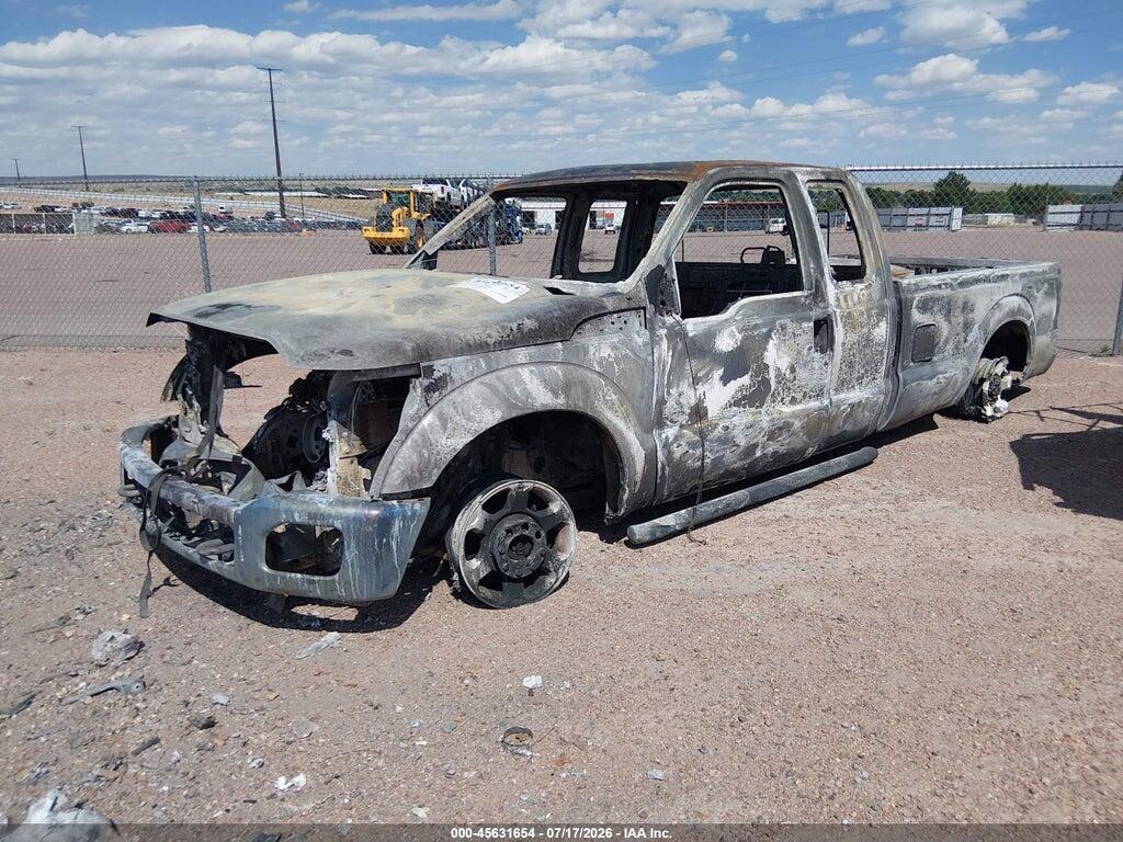 1FT7X2BT8FEC05882 2015 FORD F-250 photo no. 2