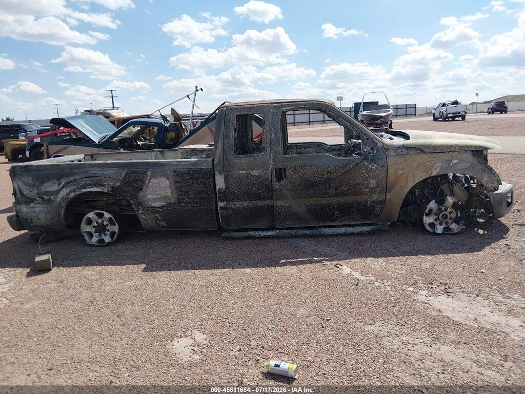 1FT7X2BT8FEC05882 2015 FORD F-250 photo no. 4