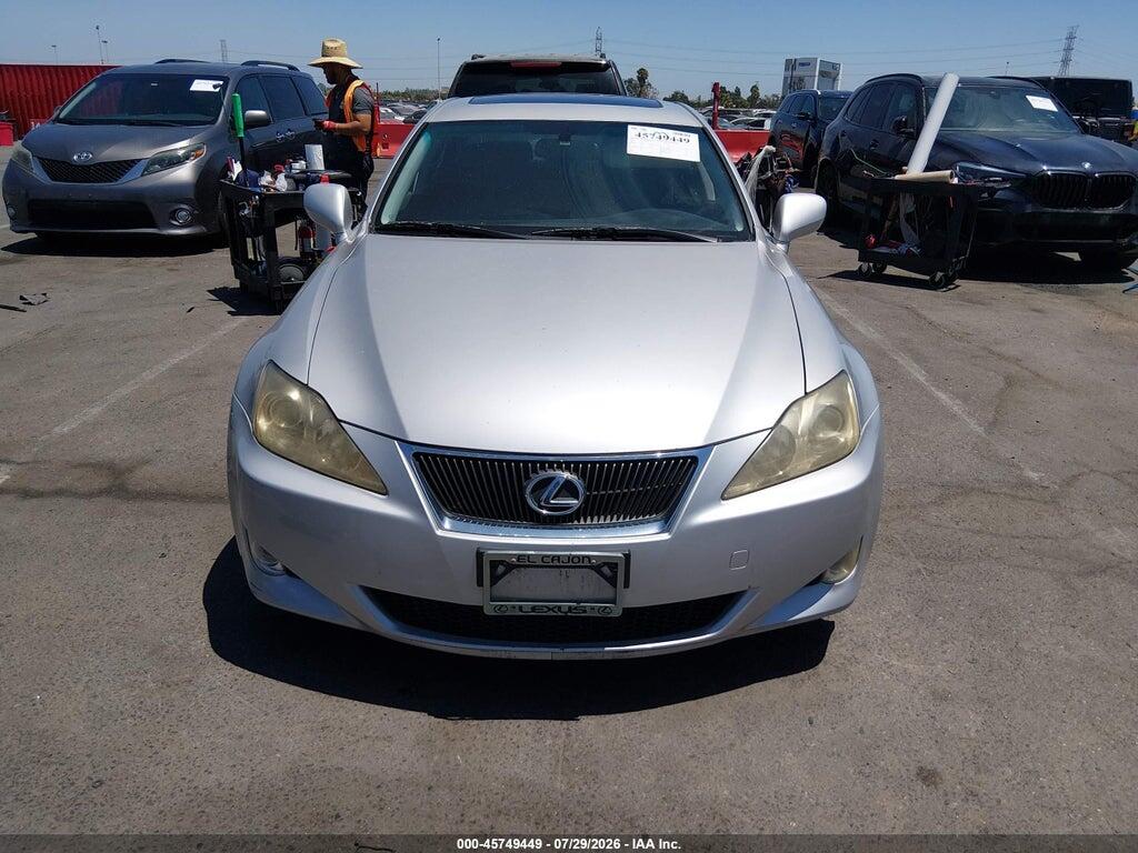 JTHBE262072008028 2007 LEXUS IS 350 photo no. 12