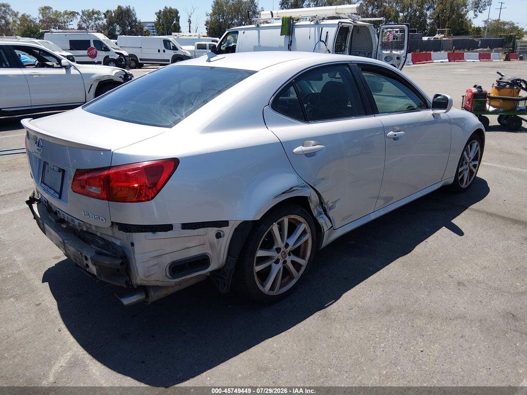 JTHBE262072008028 2007 LEXUS IS 350 photo no. 4