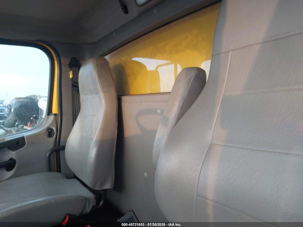 3ALACWFCXNDMV6560 2022 FREIGHTLINER M2 106 photo no. 7
