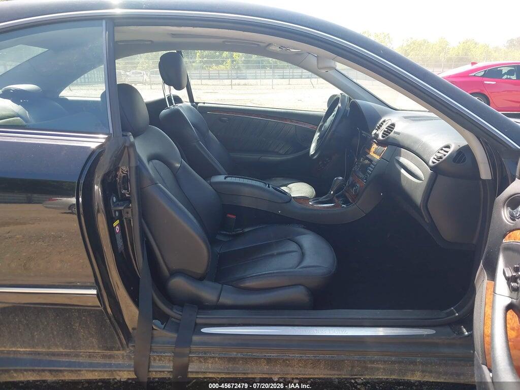 WDBTJ72H88F252530 2008 MERCEDES-BENZ CLK 550 photo no. 5