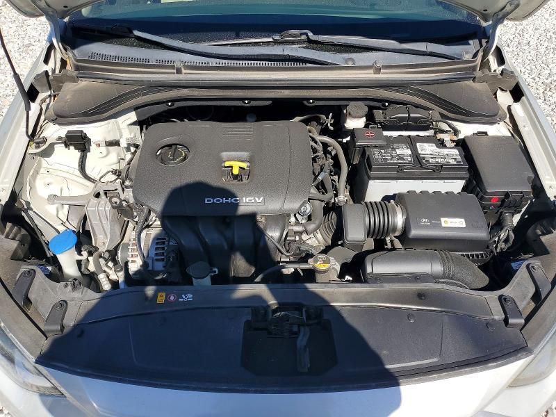 2017 HYUNDAI ELANTRA SE — Фото 11 из 12