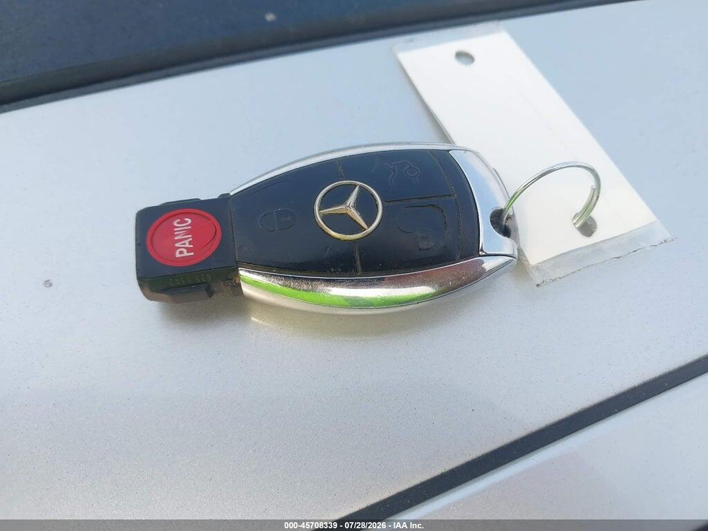 WDBUF56X38B340100 2008 MERCEDES-BENZ E 350 photo no. 11
